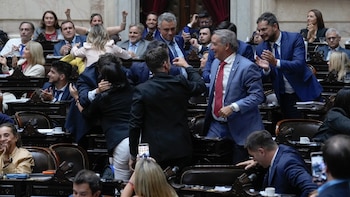 Festejo del bloque LLA tras