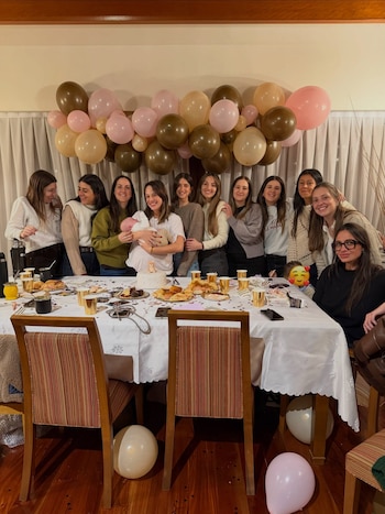 El baby shower sorpresa de Mica Lapegüe