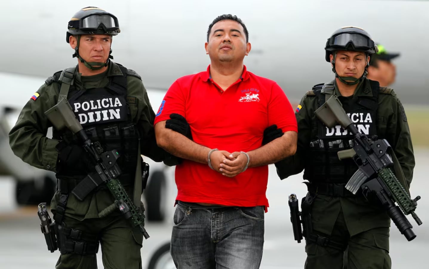 Jorge Luis Alfonso López, alias el Gatico, hijo de alias La Gata. Un comunicado divulgado expresó el rechazo de Jorge Luis López a toda asociación con los hechos investigados, subrayando la importancia de que únicamente instancias judiciales establezcan la verdad sobre lo acontecido en la ciudad costera - crédito Fernando Vergara/AP