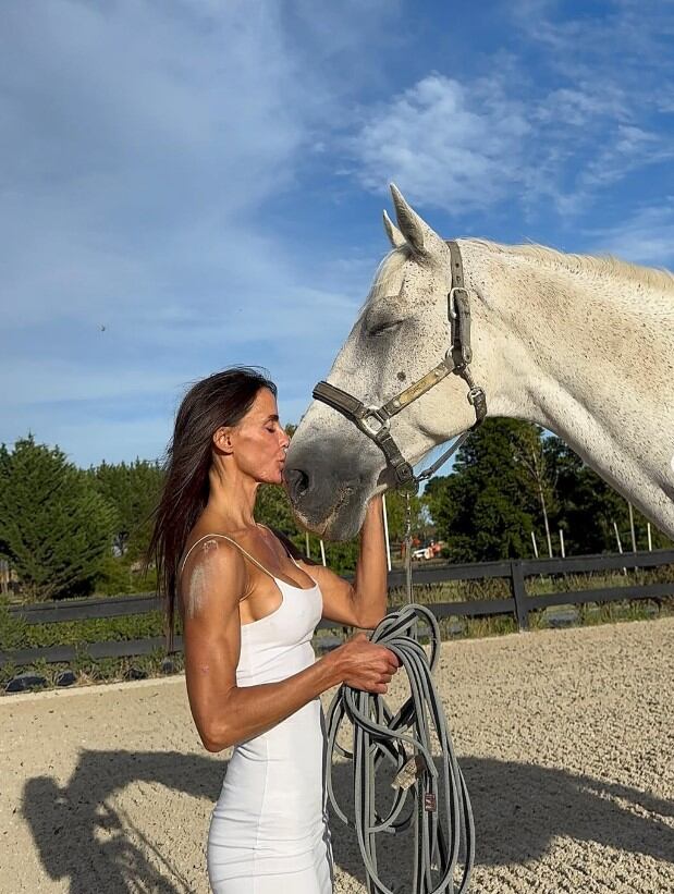 La pasión de María Susini por los caballos se acrecienta cada día en Mar del Plata (Instagram))