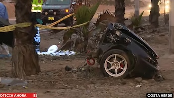 Tragedia en la Costa Verde: mujer falleció al partirse en dos el auto en que viajaba tras chocar contra un poste