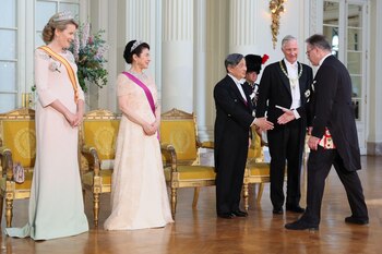 La princesa Elisabeth de Bélgica deslumbra en su debut ante los emperadores de Japón (Grosby)