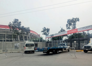 La señalización y accesos comienzan a recobrar la identidad comercial como Estadio Banorte. (Crédito especial: X/ @MXESTADIOS)