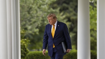 Trump afirma que el paso de Ormuz está libre de minas y advierte a Irán de ataques si vuelve a colocarlas
