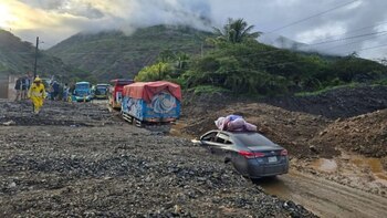 Lambayeque: derrumbes en la carretera