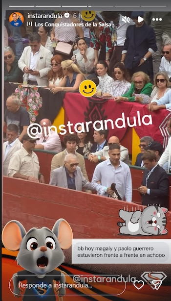 Captura de pantalla de redes sociales con personas en las gradas de una plaza de toros, texto y figuras animadas superpuestas