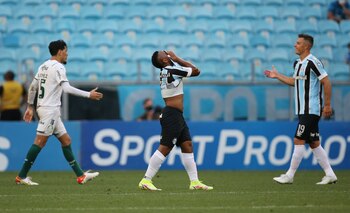 Gremio perdió como local 3-1