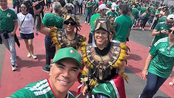 Desde el Estadio Ciudad de México, Alito Moreno presume apoyo a la selección