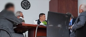 La reunión en la Dirección Nacional de Inteligencia incluyó a Ricardo Rey Rosanía y a Javier Grajales - crédito Captura de Pantalla YouTube/Noticias Caracol