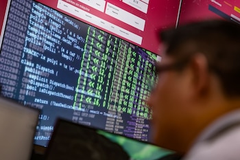 Archivos adjuntos maliciosos se usan