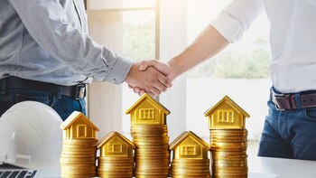 Inversores de vivienda. (Montaje elaborado