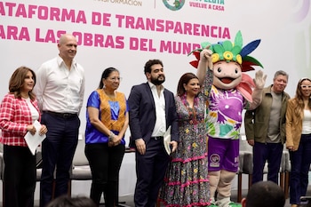 El Gobierno de la Ciudad de México, encabezado por Clara Brugada, desmintió que la FIFA haya ordenado el retiro del ajolote monumental. (X/ @ClaraBrugadaM)