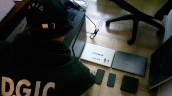 En el domicilio viven dos jóvenes estudiantes, de entre 20 y 22 años