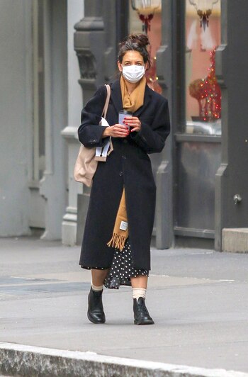Celebrities-en-un-click-010121-Katie-Holmes