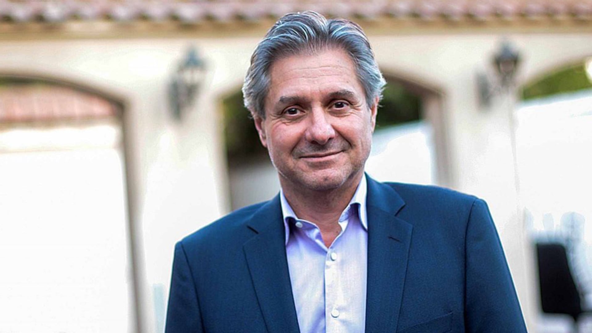 El viceministro José Luis Daza y Robert C. Merton ya habían forjado un vínculo profesional, luego de que el economista estadounidense invitó al funcionario argentino a disertar en el MIT sobre el programa de estabilización económica (NA)