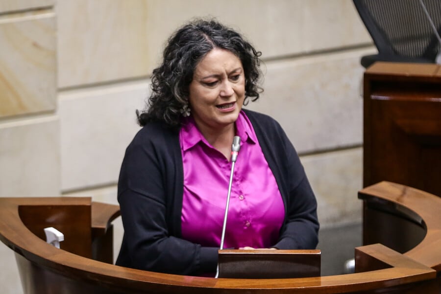 La senadora Angélica Lozano descartó el voto en blanco - crédito Colprensa