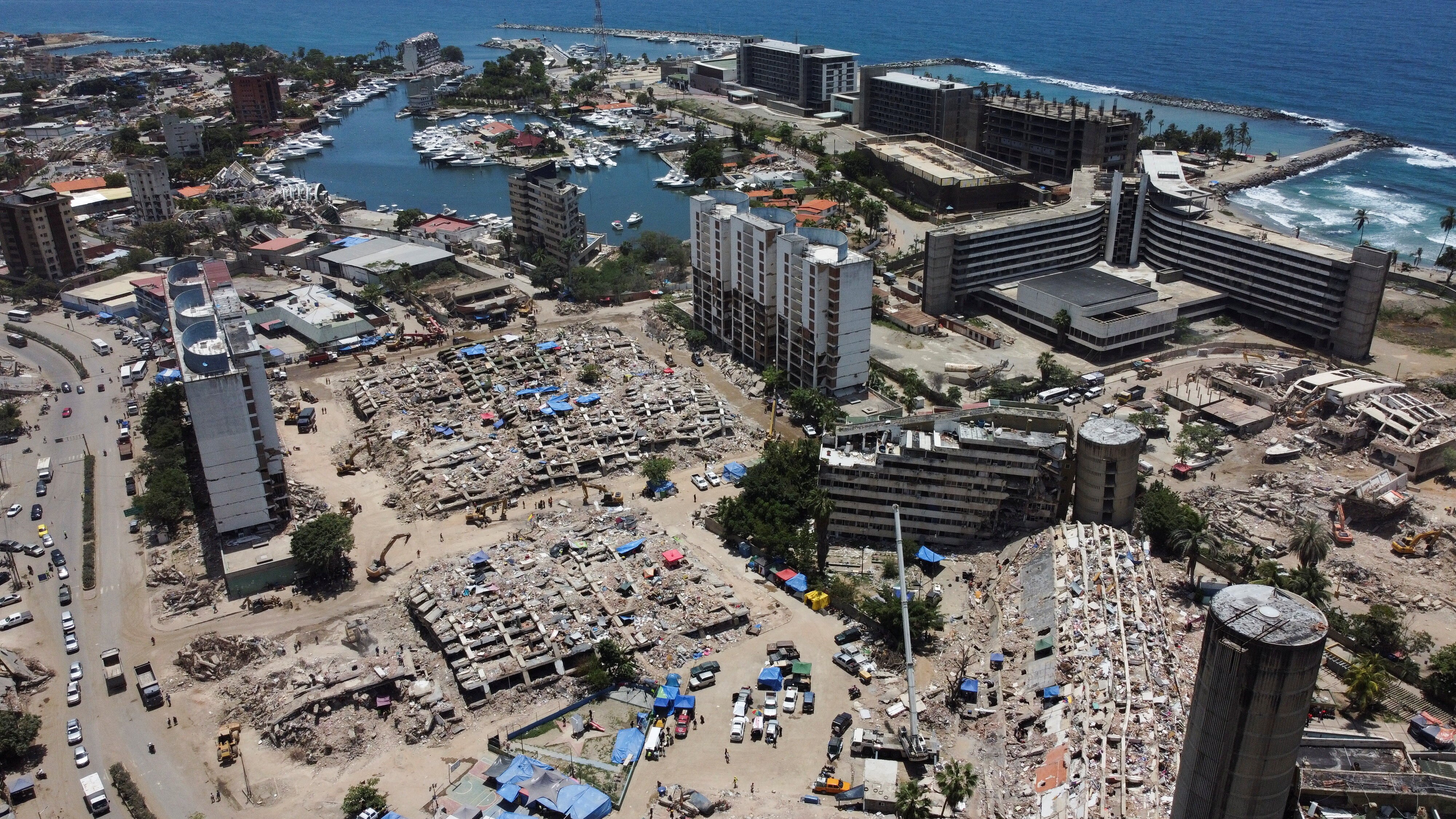 Venezuela conmemoró un mes del doble terremoto con vistas a la reconstrucción de las zonas…