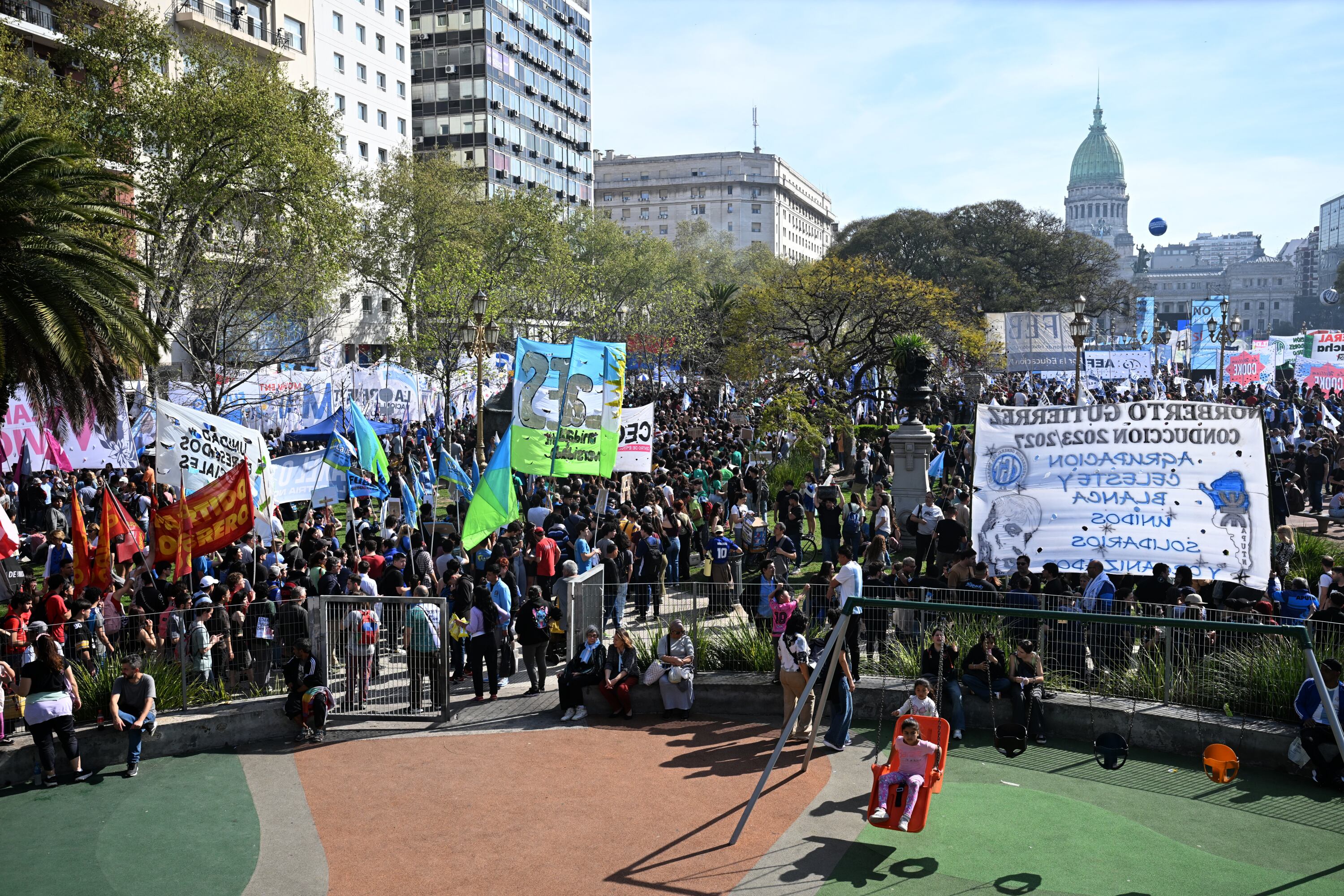 Diferentes agrupaciones se congregaron en el Congreso de la Nación (Maximiliano Luna)