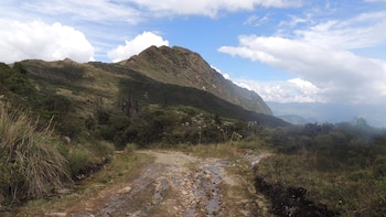 Atracaron a un grupo de senderistas extranjeros en el alto de La Teta, al norte de Bogotá: un guía resultó lesionado