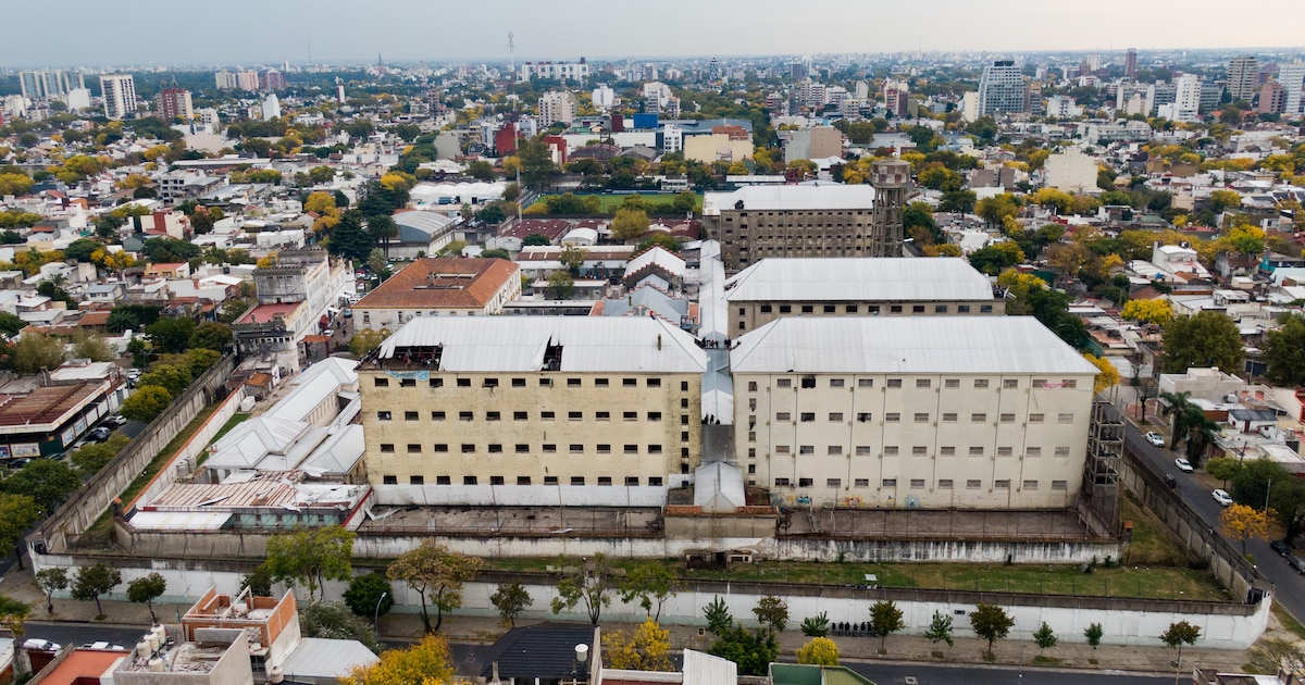 Argentina Begins Moving Inmates Out of Devoto Prison to New Marcos Paz Complex