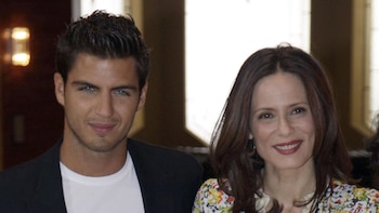 Tras el telón del romance de Aitana Sánchez-Gijón y Maxi Iglesias: cómo surgieron las imágenes que revelan la pareja del año