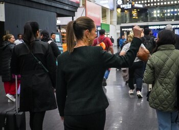 Claudia Sheinbaum viaja rumbo a