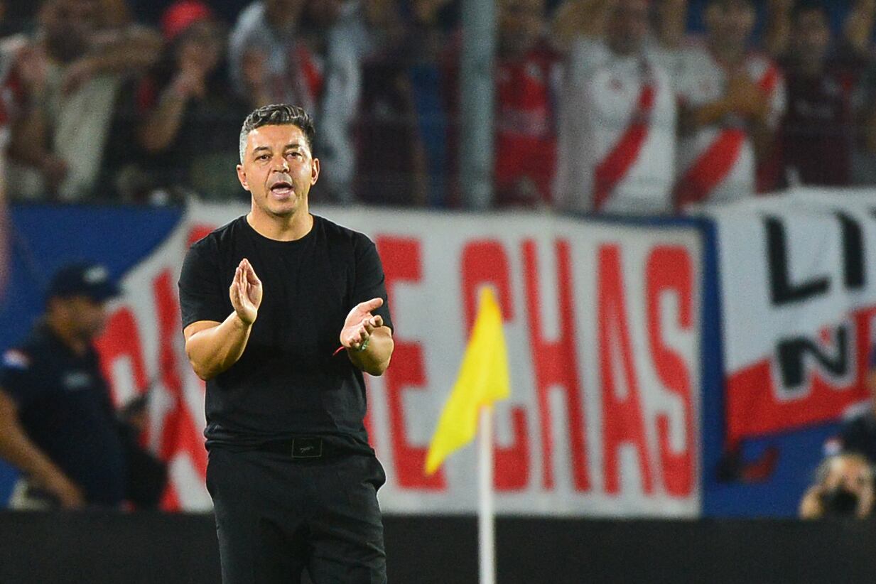 Marcelo Gallardo definió la lista de convocados para el duelo ante Independiente del Valle por la Copa Libertadores, pensando también en el Superclásico del domingo ante Boca en el Monumental (Photo by Daniel Duarte / AFP)