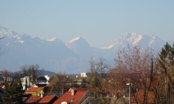 Eslovenia, dice Vasle, "está del