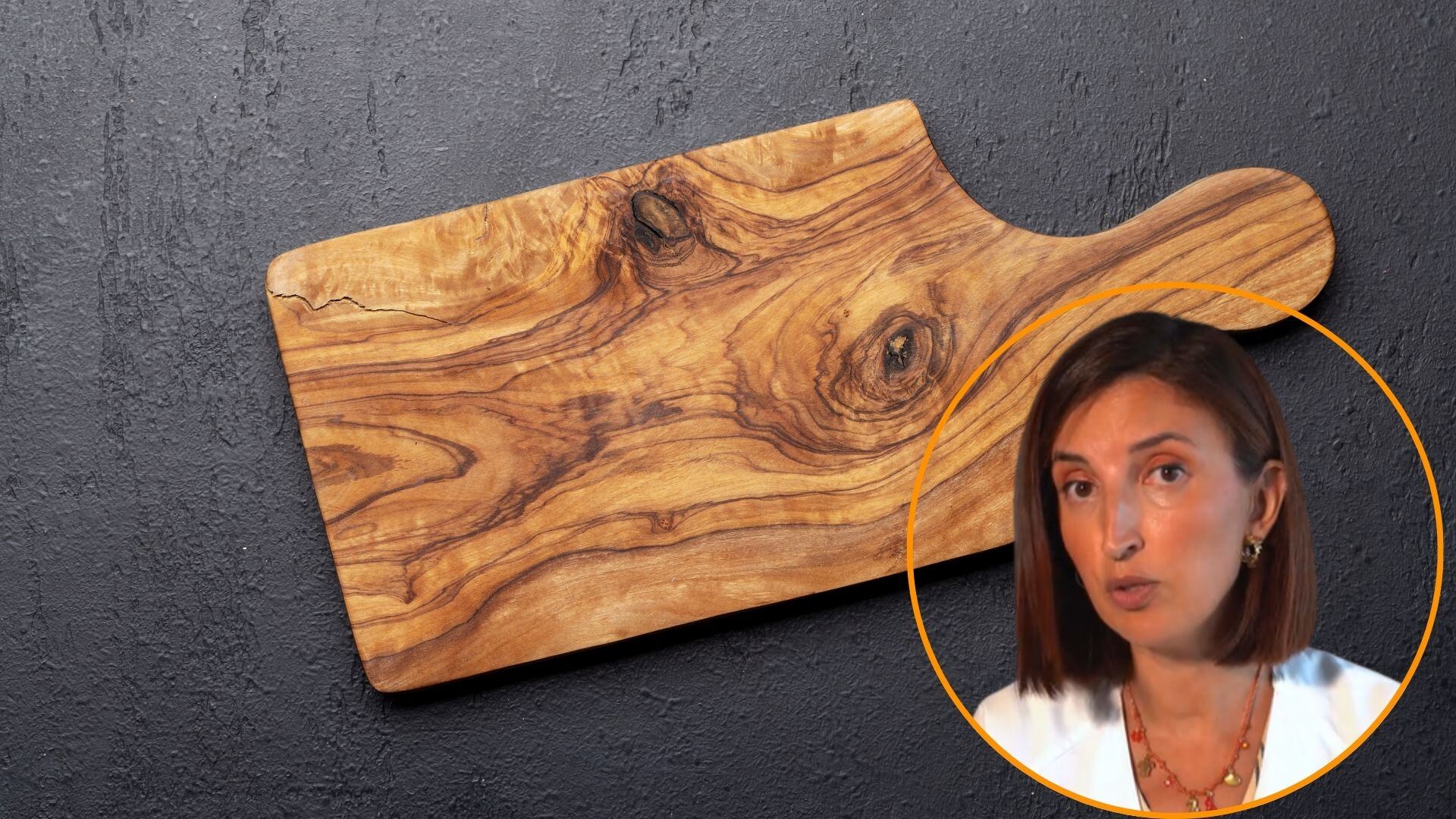 La doctora María Muñoz junto a una tabla de madera. (Montaje de Infobae/Canva/TikTok)
