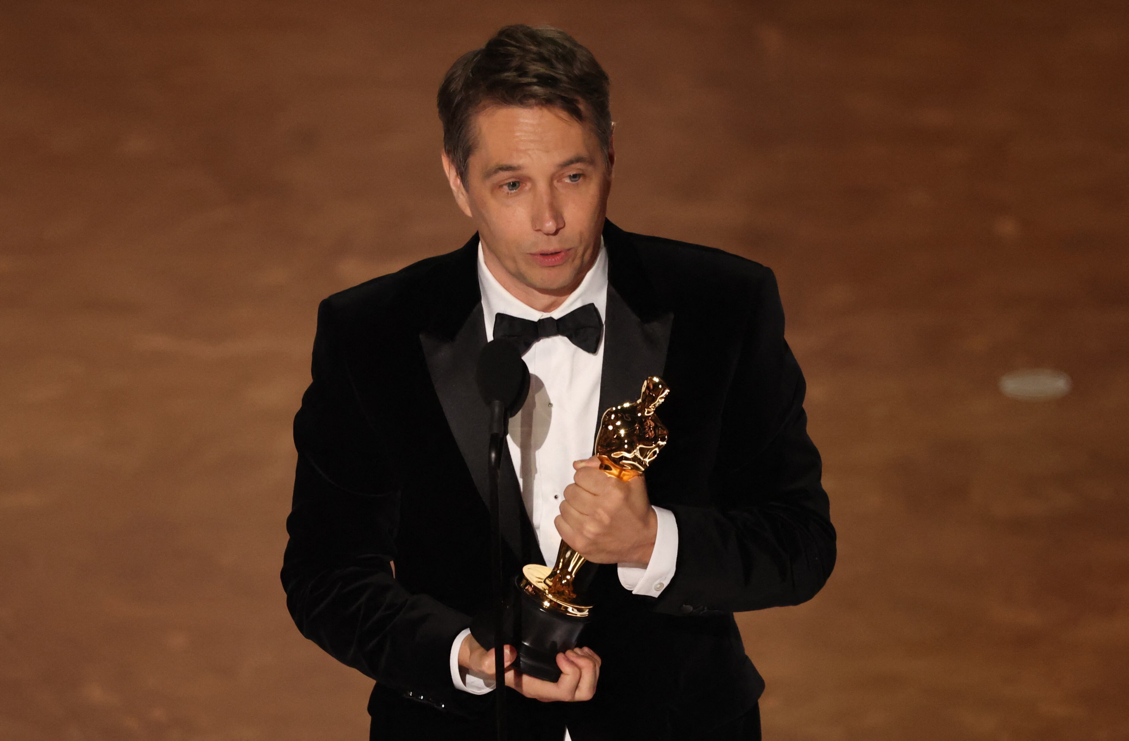 Sean Baker accepts the Oscar for Best Original Screenplay for
