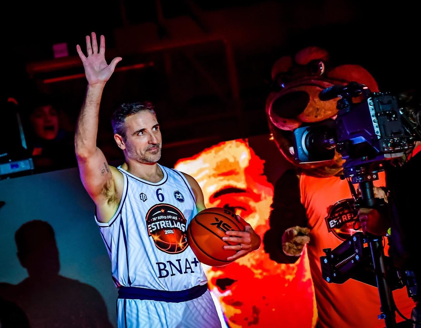 Alejandro Montecchia tuvo una prolífica carrera en el básquet. Además de campeón olímpico con Argentina, se destacó en la Liga Nacional y en Europa (Instagram)