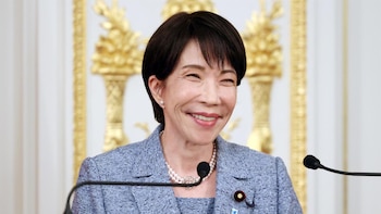 Takaichi confirma que un buque japonés logró cruzar el estrecho de Ormuz y salir del golfo Pérsico