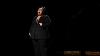 Michelle Rodríguez como Mama Morton