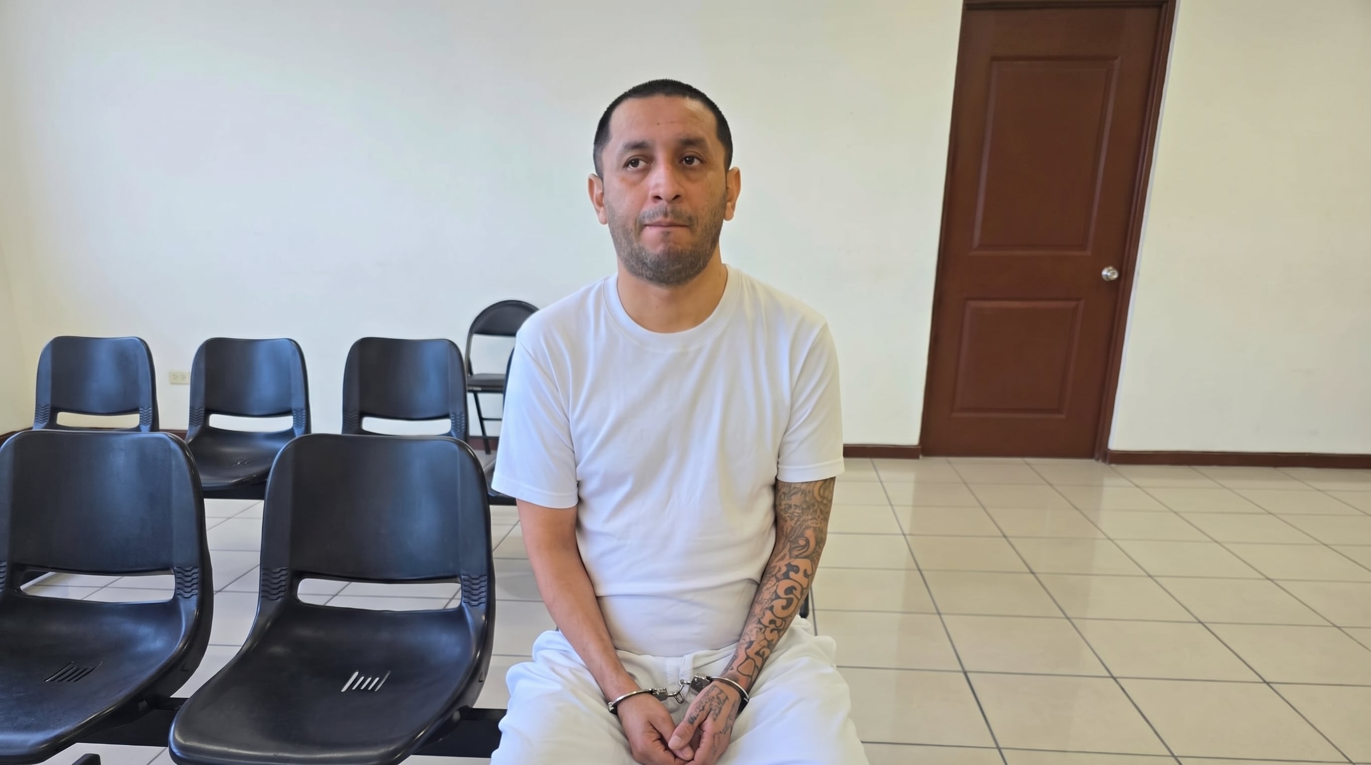 Condenan a 25 años a hombre que violó y prendió fuego a una mujer en El Salvador