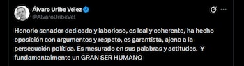 Álvaro Uribe - crédito @AlvaroUribeVel/X