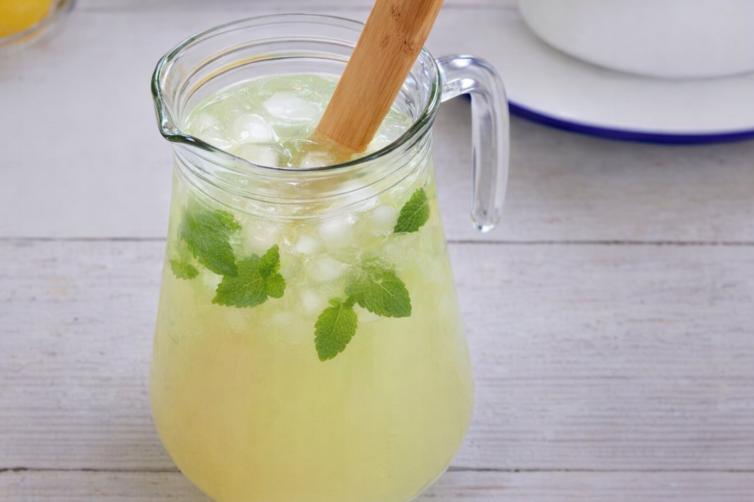 La combinación de bebidas y comidas densas en calorías desplaza opciones de mejor calidad nutricional. (Imagen Ilustrativa Infobae)