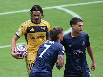 Edinson Cavani, capitán de Boca