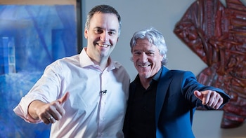 Vuelos a Punta del Este: la Justicia pidió nuevos informes sobre los contratos del amigo de Adorni con la TV Pública