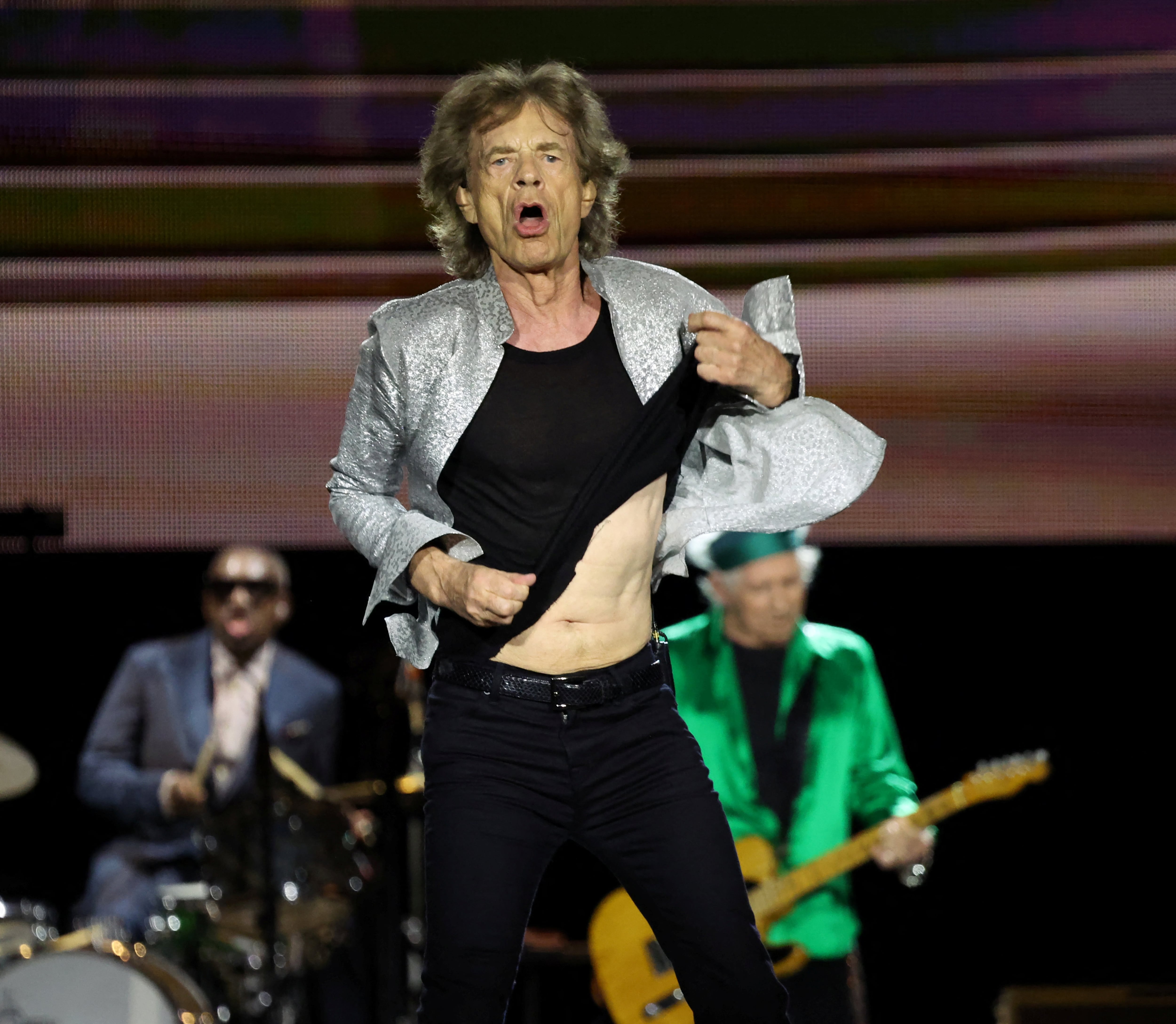 El líder de los Rolling Stones adoptó una rutina de entrenamiento que incluye natación, kickboxing, ciclismo, ballet, yoga y pilates (REUTERS/Mario Anzuoni)