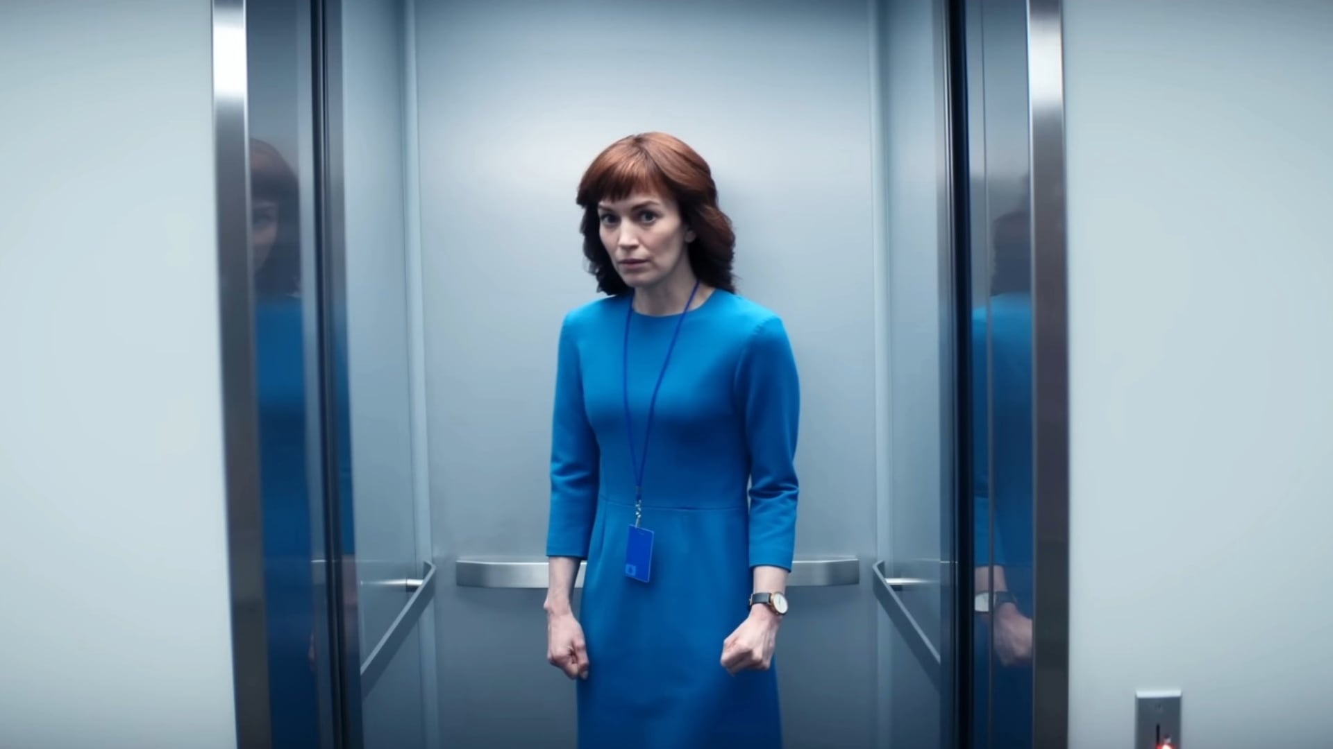 Britt Lower utilizó música para inspirarse en la interpretación de dos papeles opuestos en la distopía de Severance (Captura de pantalla: YouTube - Apple TV)