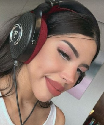 (TikTok/@fanyrivera269/@fansbratz2 e Instagram/@yerimua)