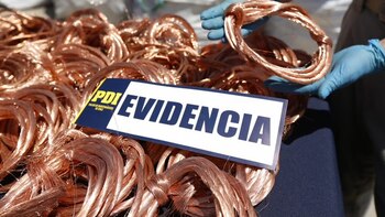 Chile: dos extranjeros cayeron con 18 toneladas de cobre robado que iba a Perú