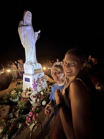 El reencuentro de Pía Slapka con sus hermanos en Bosnia y Herzegovina