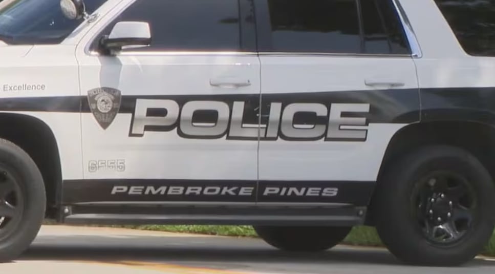 Un accidente de helicóptero en Pembroke Pines dejó a cuatro personas hospitalizadas el sábado por la mañana en el Aeropuerto North Perry (Policía de Pembroke Pines )