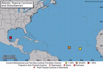 Francine se formó al SE de la desembocadura del Río Grande con vientos de 80 km/h. (NOAA)