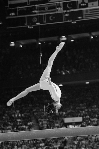 Nadia Comaneci (Foto: Twitter@MuseeduSport)
