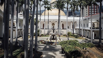 Liberados los 14 periodistas detenidos