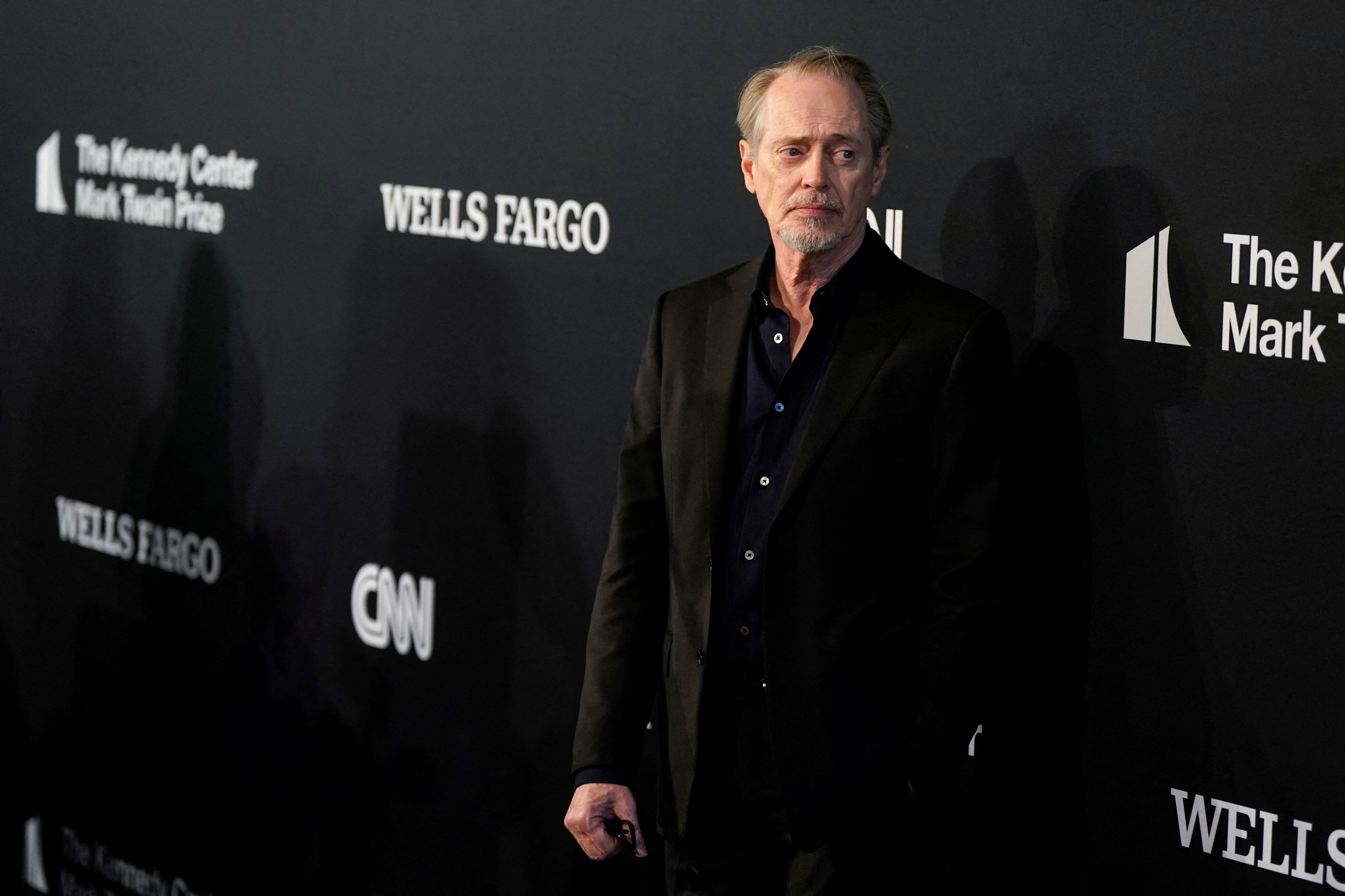 Steve Buscemi reveló el secreto detrás de sus grandes papeles en el cine: “Nada en mi carrera fue planeado… y por eso salió mejor de lo esperado”