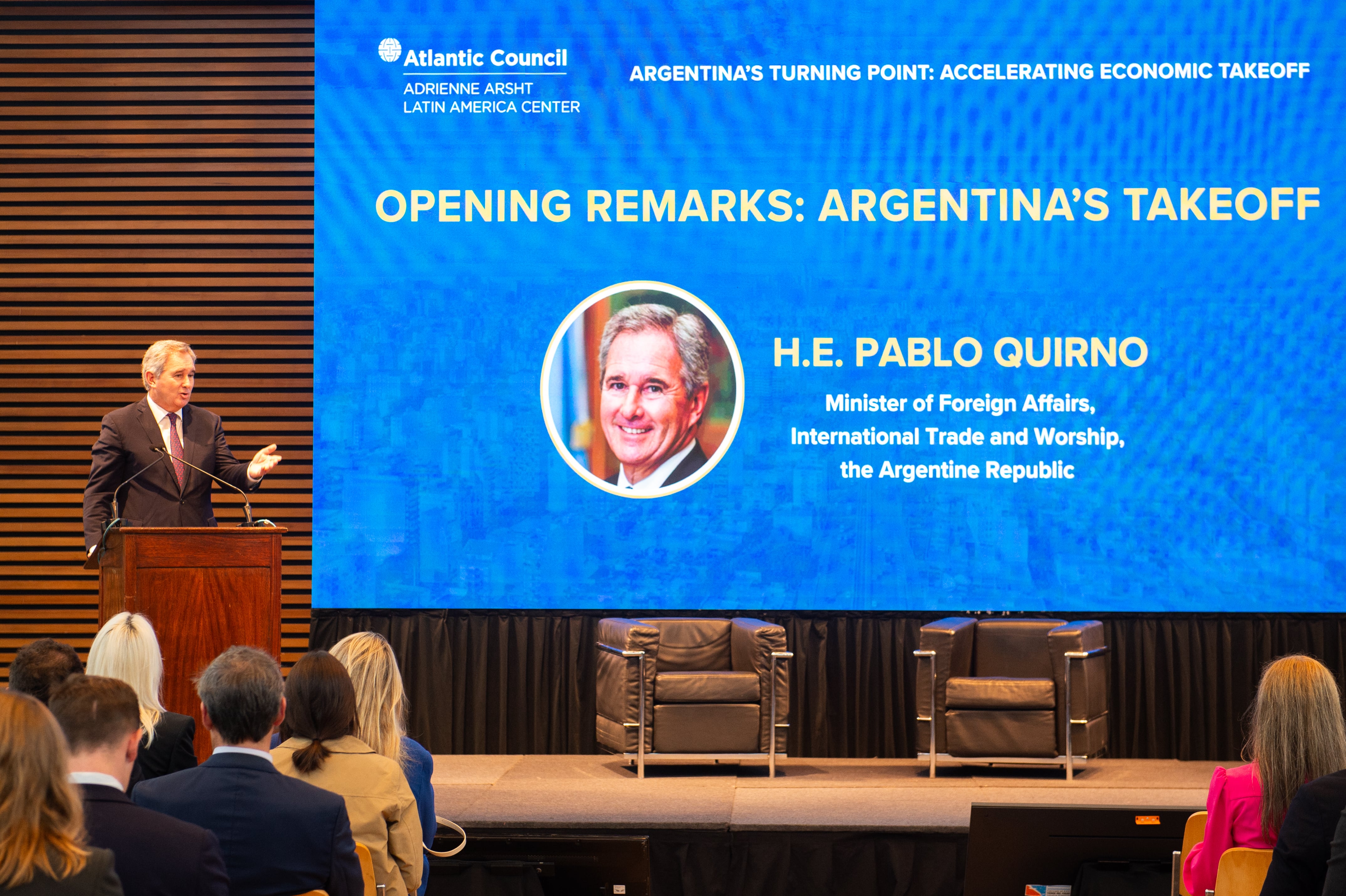 El canciller Pablo Quirno abrió la jornada en Buenos Aires organizada por Atlantic Council (Fotos: Jaime Olivos)