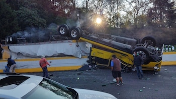 La volcadura ocurrió a la